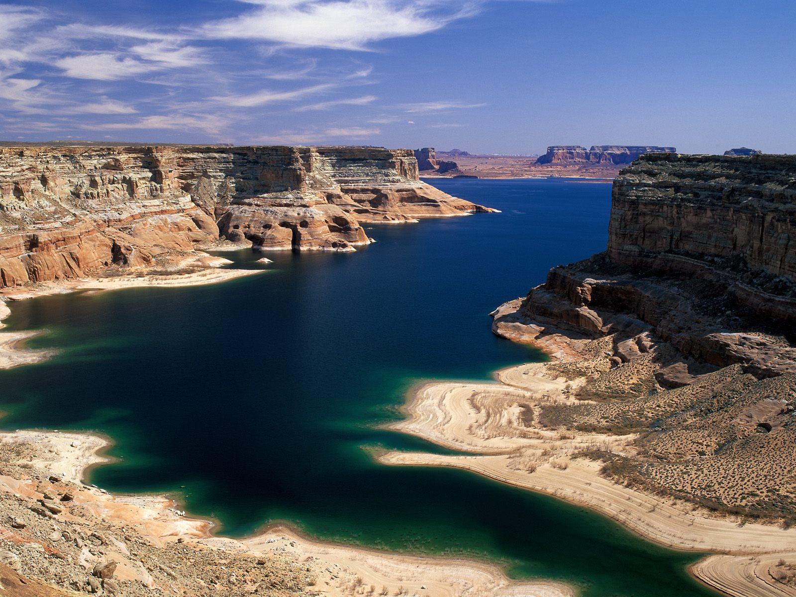 Lake Powell, Arizona.jpg